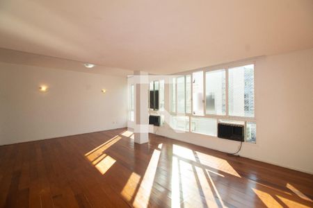 Sala de apartamento à venda com 2 quartos, 114m² em Copacabana, Rio de Janeiro