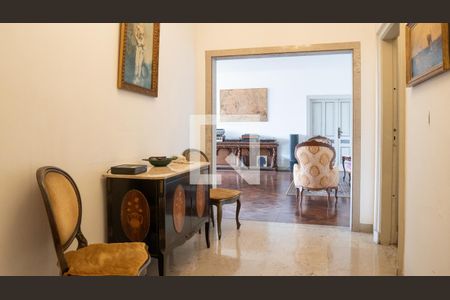 Apartamento à venda com 460m², 6 quartos e 1 vagaEntrada