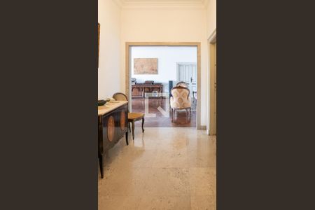 Apartamento à venda com 460m², 6 quartos e 1 vagaEntrada