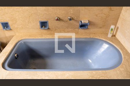 Apartamento à venda com 460m², 6 quartos e 1 vagaBanheiro da Suíte