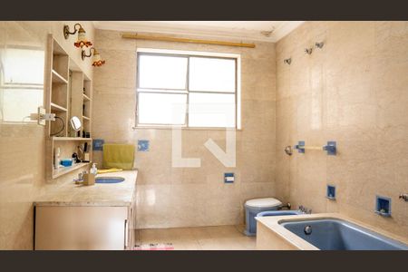 Apartamento à venda com 460m², 6 quartos e 1 vagaBanheiro da Suíte