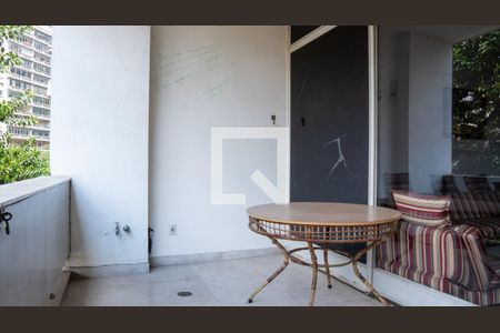 Varanda de apartamento à venda com 6 quartos, 460m² em República, São Paulo