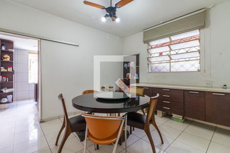 Casa à venda com 568m², 4 quartos e 4 vagasCopa