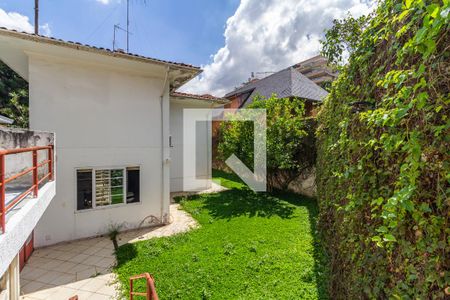 Casa à venda com 568m², 4 quartos e 4 vagasQuintal