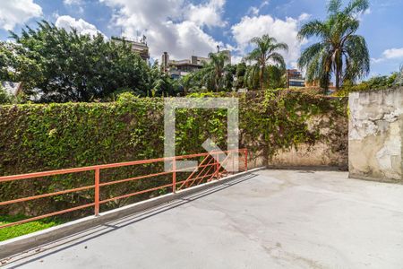 Casa à venda com 568m², 4 quartos e 4 vagasQuintal