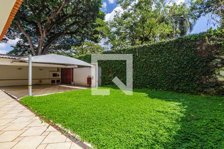 Casa à venda com 568m², 4 quartos e 4 vagasQuintal