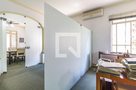 Casa à venda com 568m², 4 quartos e 4 vagasEscritório 2