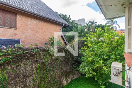 Casa à venda com 568m², 4 quartos e 4 vagasVista