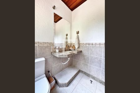 Lavabo de casa de condomínio à venda com 5 quartos, 300m² em Retiro do Chalé, Brumadinho