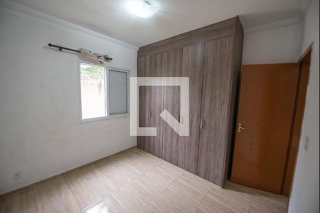 Quarto 1 de apartamento para alugar com 2 quartos, 50m² em Vila Areao, Taubaté