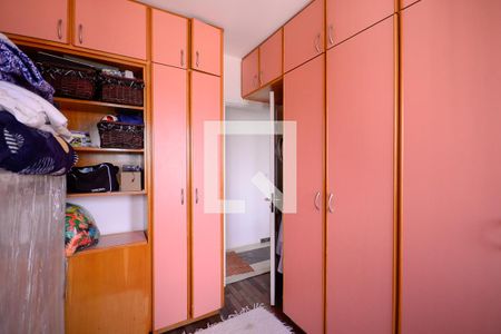 Apartamento à venda com 175m², 3 quartos e 3 vagas Apartamento à venda com 175m², 3 quartos e 3 vagasQuarto 2