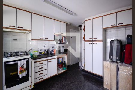 Apartamento à venda com 175m², 3 quartos e 3 vagas Apartamento à venda com 175m², 3 quartos e 3 vagasCozinha