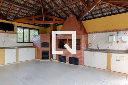 Apartamento à venda com 175m², 3 quartos e 3 vagas Apartamento à venda com 175m², 3 quartos e 3 vagasÁrea comum - Churrasqueira