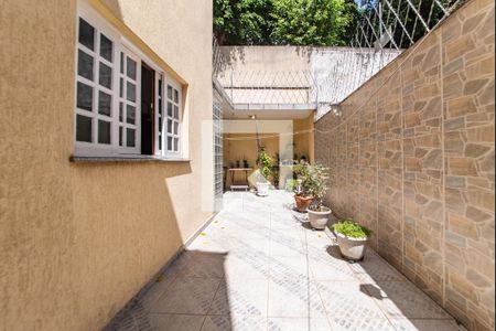 Casa à venda com 174m², 3 quartos e 2 vagasQuintal