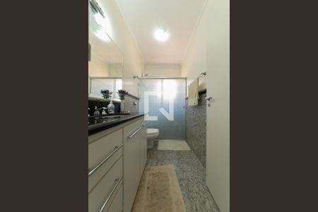 Casa à venda com 174m², 3 quartos e 2 vagasBanheiro