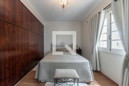Casa à venda com 174m², 3 quartos e 2 vagasQuarto 1