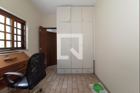 Casa à venda com 174m², 3 quartos e 2 vagasEscritório