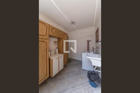 Casa à venda com 174m², 3 quartos e 2 vagasÁrea de Serviço