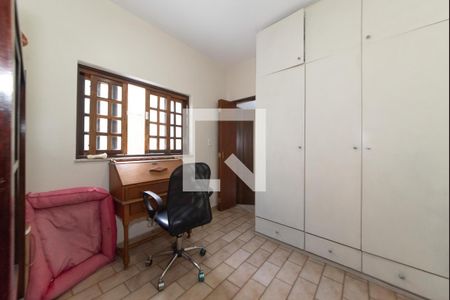 Casa à venda com 174m², 3 quartos e 2 vagasEscritório