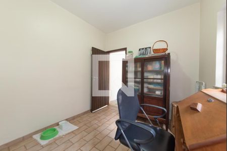 Casa à venda com 174m², 3 quartos e 2 vagasEscritório