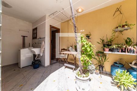 Casa à venda com 174m², 3 quartos e 2 vagasQuintal