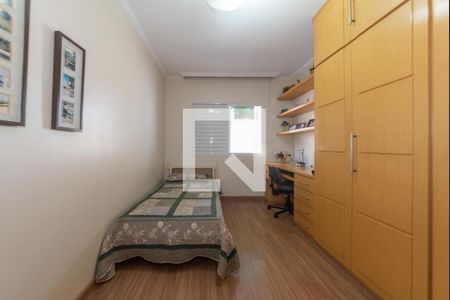 Casa à venda com 174m², 3 quartos e 2 vagasQuarto 3