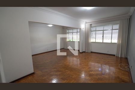 Sala  de apartamento à venda com 4 quartos, 155m² em Icaraí, Niterói