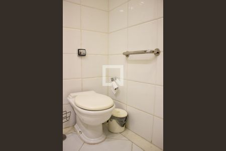 Apartamento à venda com 125m², 2 quartos e 1 vaga Apartamento à venda com 125m², 2 quartos e 1 vagaBanheiro 1