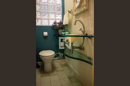 Apartamento à venda com 125m², 2 quartos e 1 vaga Apartamento à venda com 125m², 2 quartos e 1 vagaLavabo