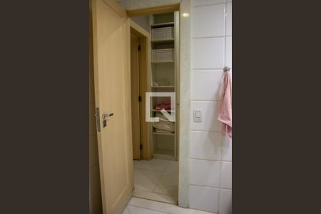 Apartamento à venda com 125m², 2 quartos e 1 vaga Apartamento à venda com 125m², 2 quartos e 1 vagaBanheiro 1