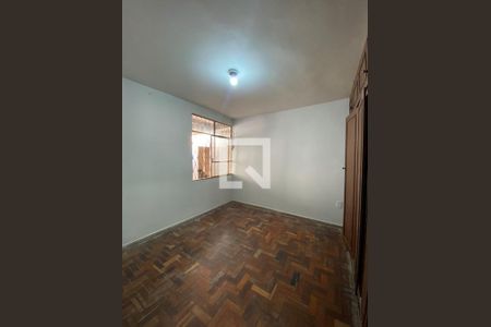 Casa à venda com 4 quartos, 264m² em Alípio de Melo, Belo Horizonte