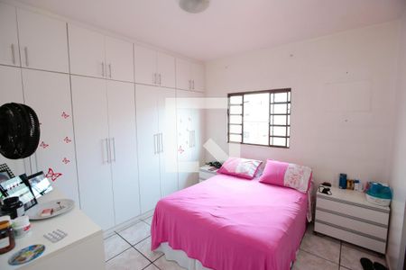 quarto 1 - suite de casa à venda com 3 quartos, 120m² em Flamengo, Contagem