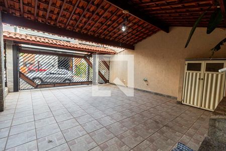 Casa à venda com 249m², 4 quartos e 4 vagasGaragem