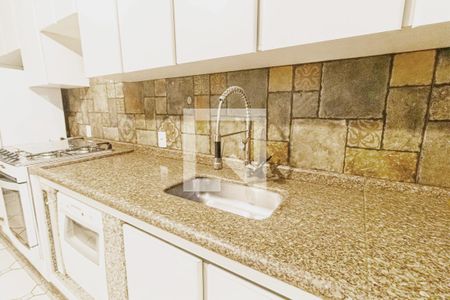 Casa à venda com 249m², 4 quartos e 4 vagasCozinha