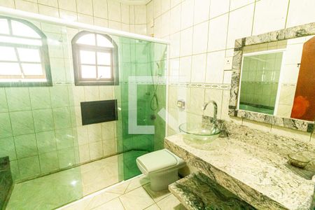 Casa à venda com 249m², 4 quartos e 4 vagasBanheiro da Suíte