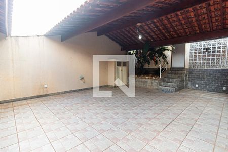 Casa à venda com 249m², 4 quartos e 4 vagasGaragem
