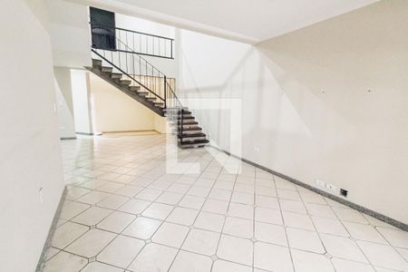 Sala de casa à venda com 4 quartos, 249m² em Vila Camilopolis, Santo André