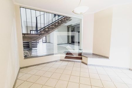 Sala de casa à venda com 4 quartos, 249m² em Vila Camilopolis, Santo André