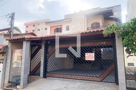 Casa à venda com 249m², 4 quartos e 4 vagasFachada