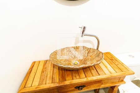 Casa à venda com 249m², 4 quartos e 4 vagasBanheiro/Lavabo 1