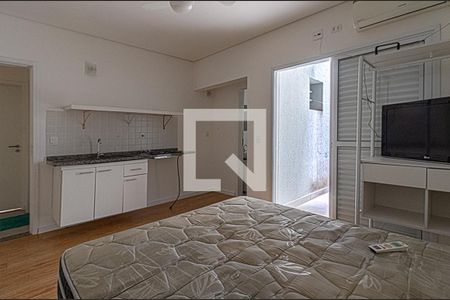 quarto e cozinha compartilhadas de apartamento para alugar com 1 quarto, 21m² em Aclimação, São Paulo