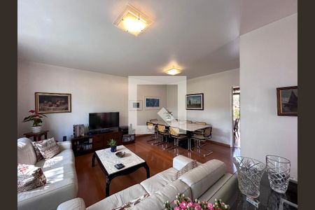 Sala de casa à venda com 3 quartos, 229m² em Chácara Monte Alegre, São Paulo
