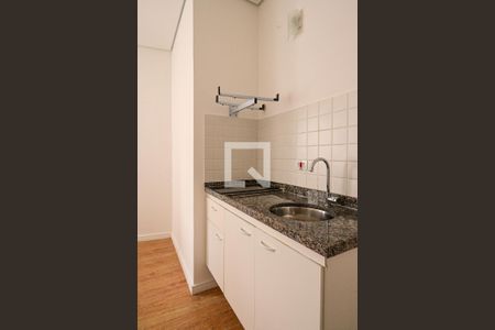 Cozinha de kitnet/studio para alugar com 1 quarto, 14m² em Aclimação, São Paulo