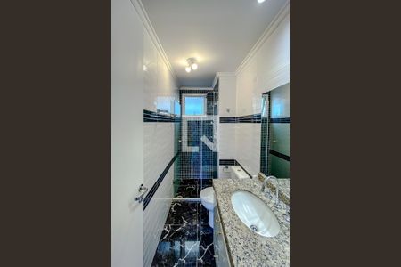 Apartamento à venda com 133m², 4 quartos e 2 vagasBanheiro