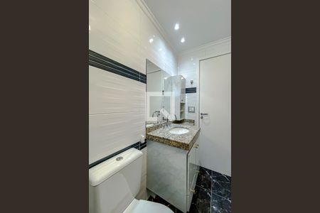 Apartamento à venda com 133m², 4 quartos e 2 vagasBanheiro