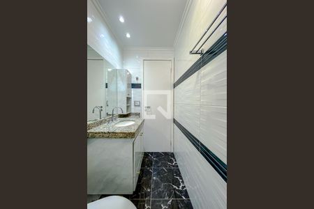 Apartamento à venda com 133m², 4 quartos e 2 vagasBanheiro