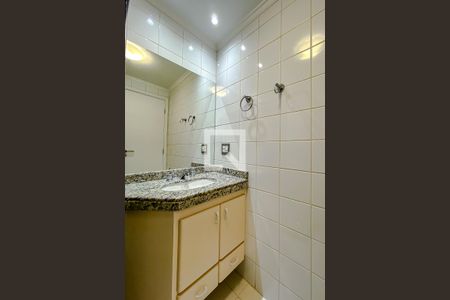 Apartamento à venda com 133m², 4 quartos e 2 vagasBanheiro da Suíte