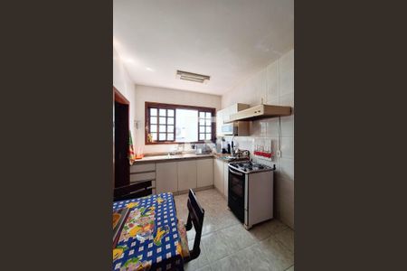 Casa de condomínio à venda com 207m², 5 quartos e 2 vagasCozinha