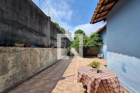 Casa de condomínio à venda com 207m², 5 quartos e 2 vagasQuintal