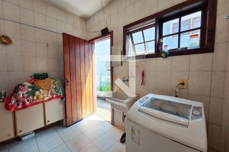 Casa de condomínio à venda com 207m², 5 quartos e 2 vagasÁrea de Serviço